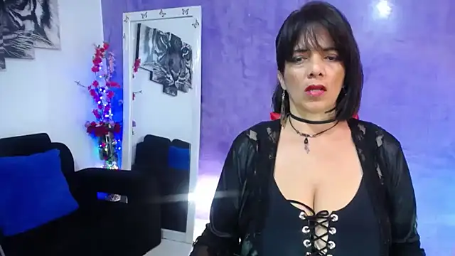 sarasmith3 online show from 10-27-25, 06:42