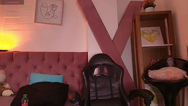 PepperTwink online show from 11-24-25, 04:40