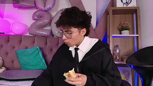 PepperTwink online show from 01-16-26, 04:33