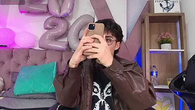 PepperTwink online show from 01-14-26, 04:21