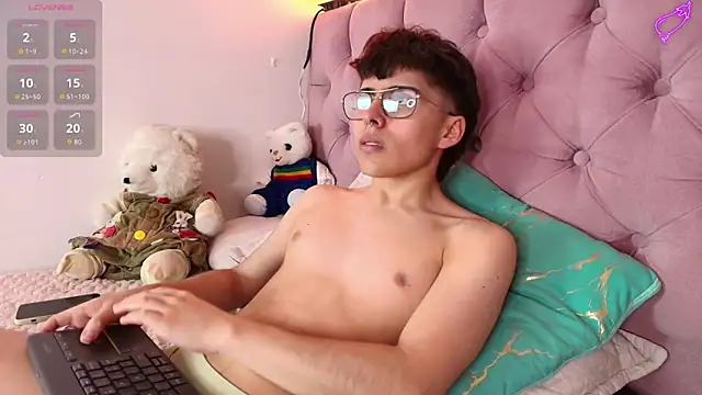 PepperTwink online show from 11-15-25, 05:06