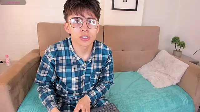 PepperTwink online show from 03-01-25, 12:45