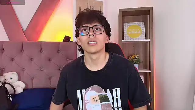 PepperTwink online show from 03-13-26, 04:01