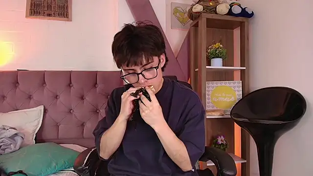 PepperTwink online show from 02-07-26, 04:48