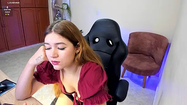 Nathalie 29 online show from 03-31-26, 01:46