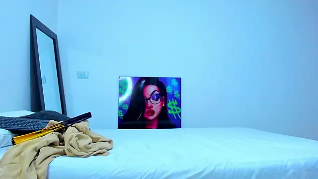 andrea cherryy online show from 09-19-25, 02:10