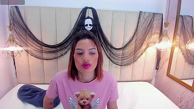 PamelaAddams  online show from 10-23-25, 04:44