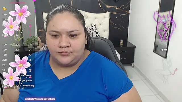 Snapshot of Aaliyah11 chatting on 03-11-25, 02:53 Aaliyah11 online show from 03-11-25, 02:53