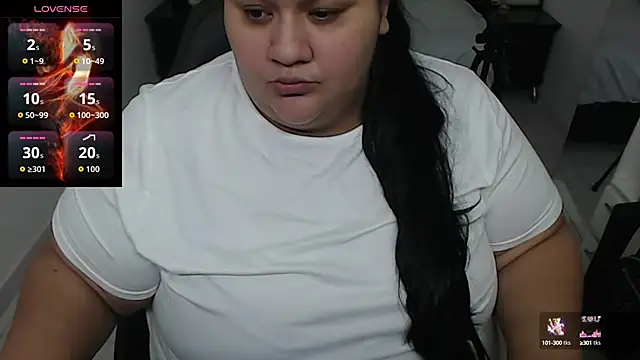 Snapshot of Aaliyah11 chatting on 10-16-25, 12:30 Aaliyah11 online show from 10-16-25, 12:30