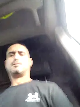 Snapshot of jonymoreno chatting on 10-30-25, 12:25 jonymoreno online show from 10-30-25, 12:25