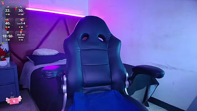 Nikkenyx online show from 12-04-25, 01:37