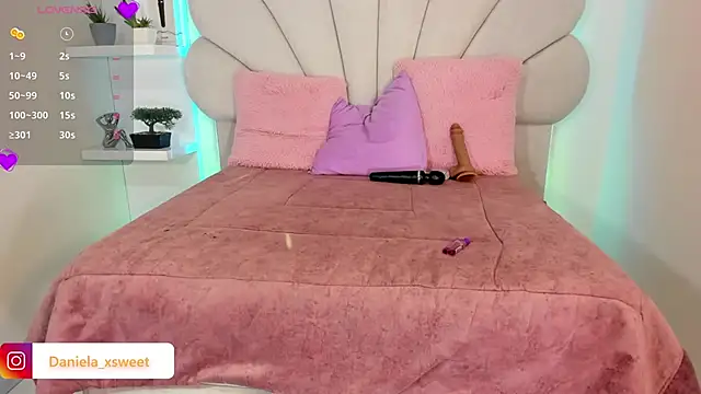 Danielaangelina online show from 04-03-26, 05:25