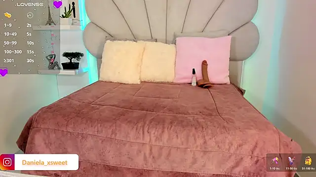 Danielaangelina online show from 02-17-26, 06:11