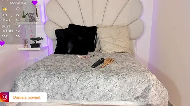 Danielaangelina online show from 09-23-25, 06:20