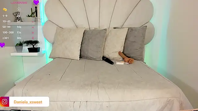 Danielaangelina online show from 03-28-26, 05:52