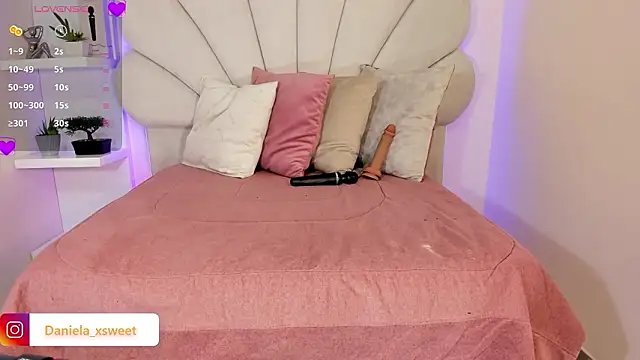 Danielaangelina online show from 03-20-26, 05:52