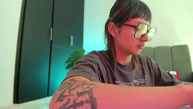 ggor4w33 online show from 03-07-26, 12:54