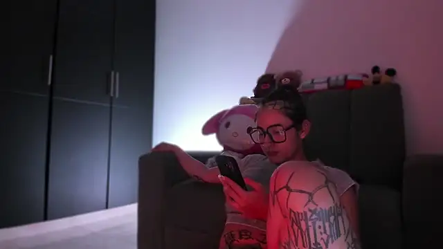 ggor4w33 online show from 03-15-26, 11:45