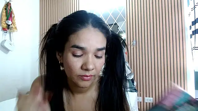 Snapshot of tezza_smith chatting on 02-12-25, 06:51 tezza smith online show from 02-12-25, 06:51