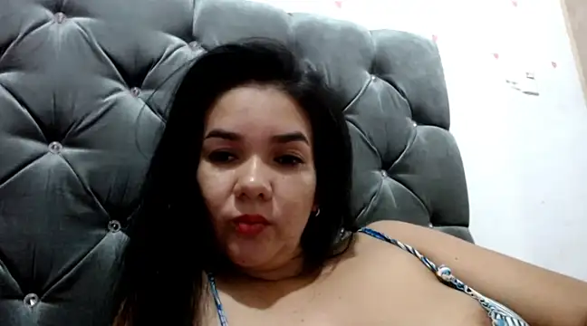 Snapshot of tezza_smith chatting on 02-18-25, 05:53 tezza smith online show from 02-18-25, 05:53