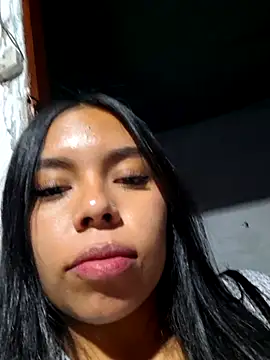 ZoeWan69 online show from 06-28-26, 01:01