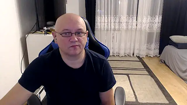 Snapshot of ruplumber chatting on 10-08-25, 05:35 ruplumber online show from 10-08-25, 05:35