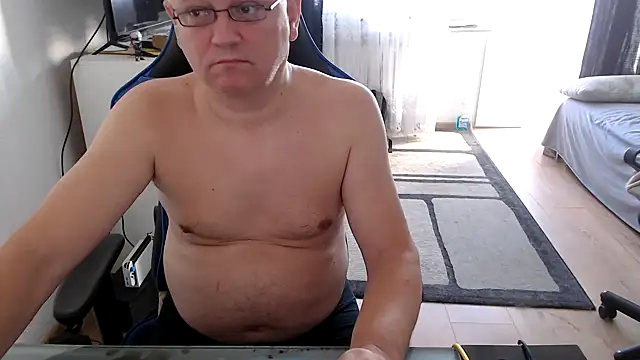 Snapshot of ruplumber chatting on 09-25-25, 07:47 ruplumber online show from 09-25-25, 07:47
