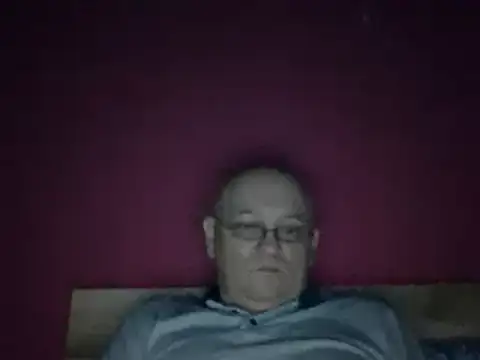 Snapshot of ruplumber chatting on 03-20-25, 03:45 ruplumber online show from 03-20-25, 03:45