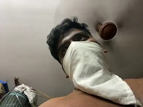 lucky   2 online show from 03-14-25, 02:52