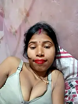 Snapshot of Miss_triha chatting on 02-17-25, 08:49 Miss triha online show from 02-17-25, 08:49