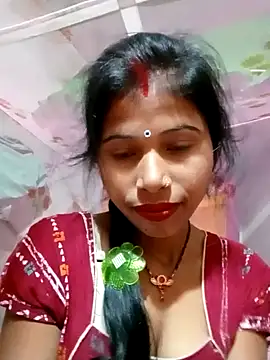 Snapshot of Miss_triha chatting on 03-09-25, 07:05 Miss triha online show from 03-09-25, 07:05