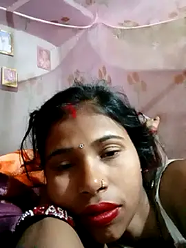 Snapshot of Miss_triha chatting on 02-26-25, 09:31 Miss triha online show from 02-26-25, 09:31