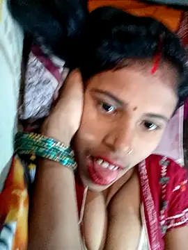 Snapshot of Miss_triha chatting on 02-21-25, 07:23 Miss triha online show from 02-21-25, 07:23