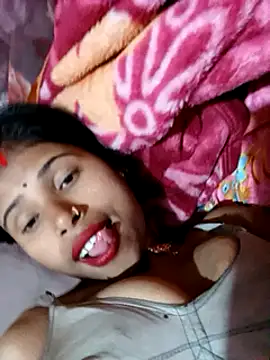 Snapshot of Miss_triha chatting on 03-21-25, 07:57 Miss triha online show from 03-21-25, 07:57