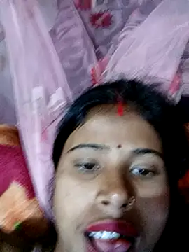 Snapshot of Miss_triha chatting on 03-16-25, 02:43 Miss triha online show from 03-16-25, 02:43