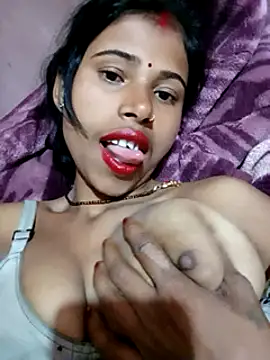 Snapshot of Miss_triha chatting on 02-20-25, 09:42 Miss triha online show from 02-20-25, 09:42