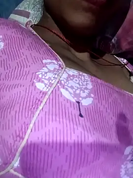 Snapshot of Miss_triha chatting on 09-12-25, 11:48 Miss triha online show from 09-12-25, 11:48