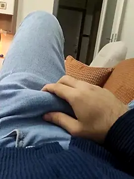 legolasleo online show from 04-02-26, 03:24