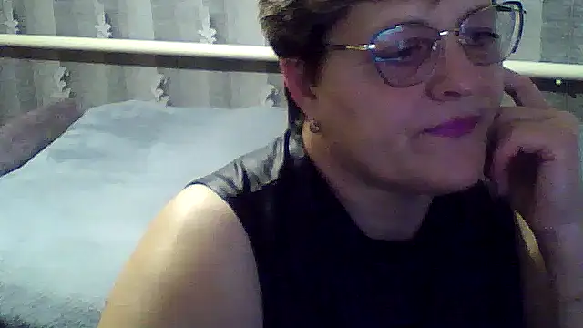 ElzaJewel online show from 11-15-25, 07:40