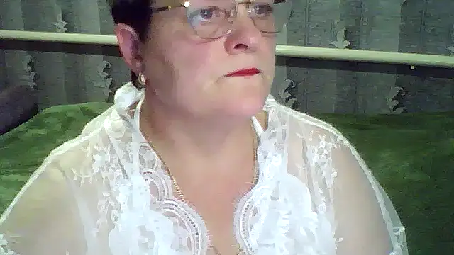 ElzaJewel online show from 10-16-25, 05:10