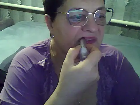 ElzaJewel online show from 12-17-25, 08:36