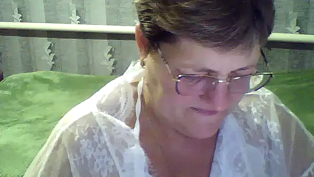 ElzaJewel online show from 10-18-25, 06:54