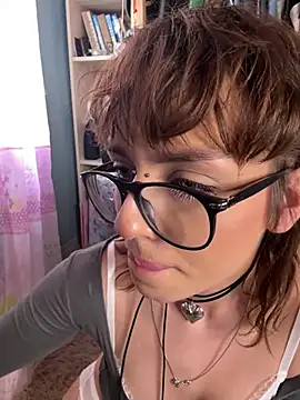 SingerMarla  online show from 03-04-25, 04:17
