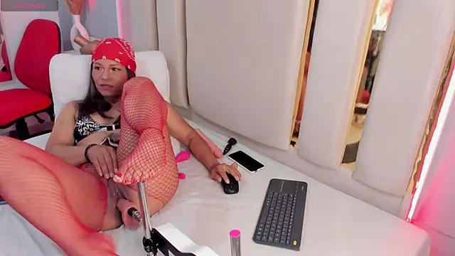 emmysandoval online show from 11-04-25, 12:53