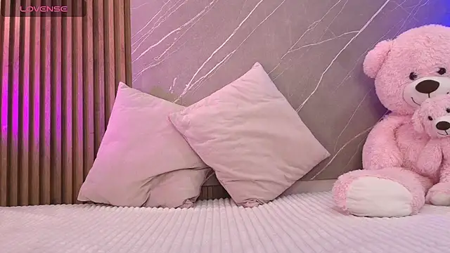 ariana jhonson1 online show from 02-25-26, 12:16