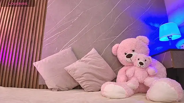 ariana jhonson1 online show from 02-24-26, 12:17