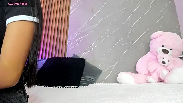 ariana jhonson1 online show from 10-01-25, 12:31