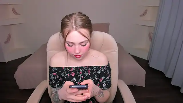 YourMegan online show from 12-18-25, 06:45