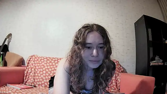 Snapshot of girliemilk chatting on 03-02-25, 06:24 girliemilk online show from 03-02-25, 06:24