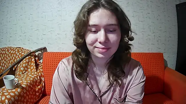 girliemilk online show from 11-26-25, 08:09